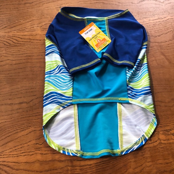 Dog sun protection swim shirt - Picture 3 of 8